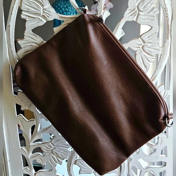 💜 Vegan Leather Classic Hobo Bag in Vibrant Purple - Picture 12 of 16